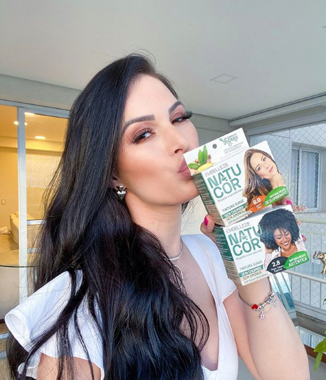 Julia Doorman com Natucor