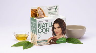 Embalagem de tintura capilar vegana Natucor, cor Chique